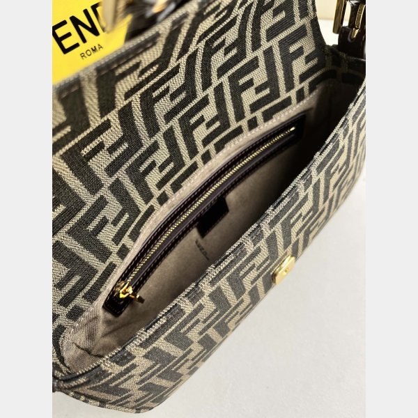 Perfect 1:1 Mirror Fendi Baguette handbag